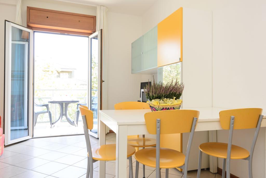 Sunbeach Apartments Lignano Sabbiadoro Exterior photo